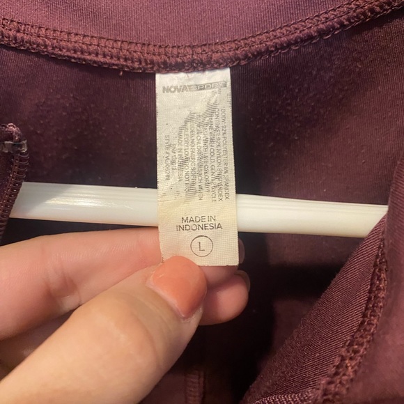 Maroon Running jacket - Picture 3 of 3